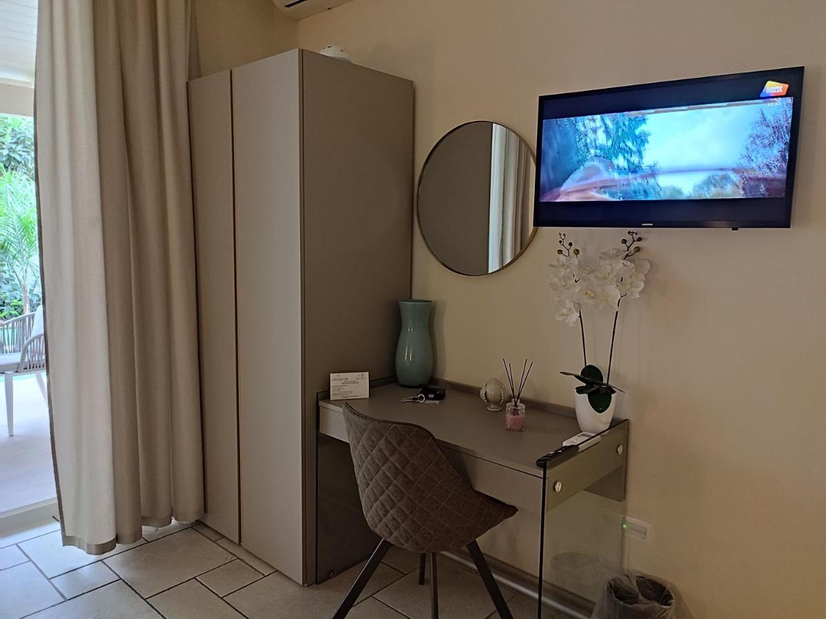 Lux Suite Taranto Exterior photo